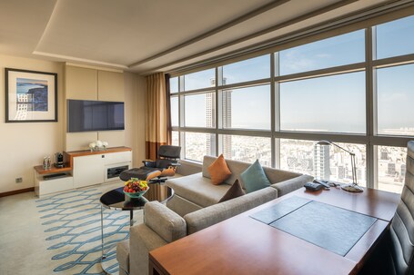 Jumeirah Emirates Towers Dubai - Image 7