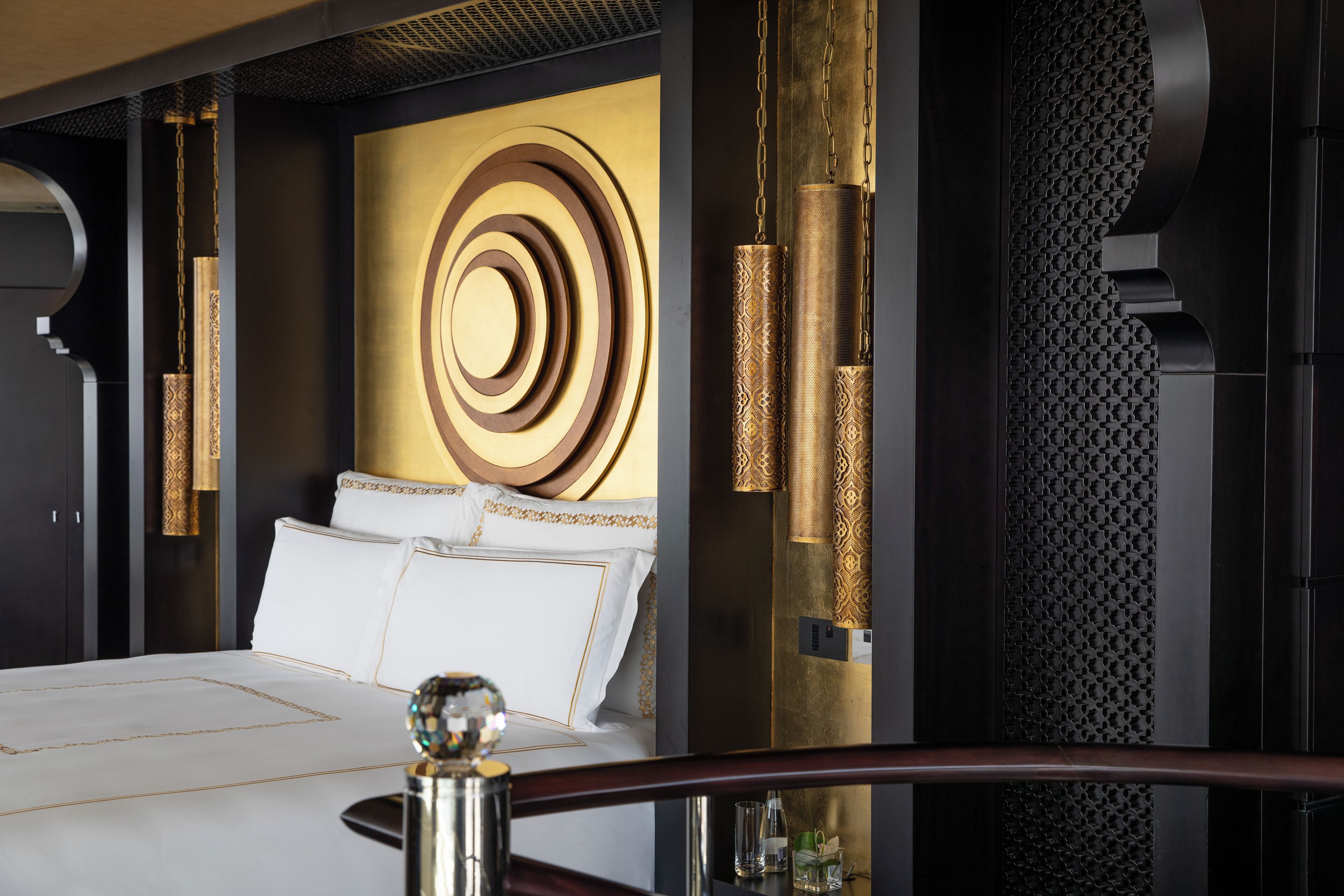 royal suite | premium bedding, select comfort beds, minibar, in-room safe