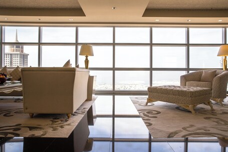 Jumeirah Emirates Towers Dubai - Image 83