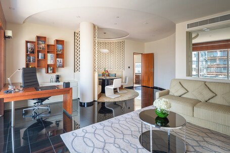 Jumeirah Emirates Towers Dubai - Image 73