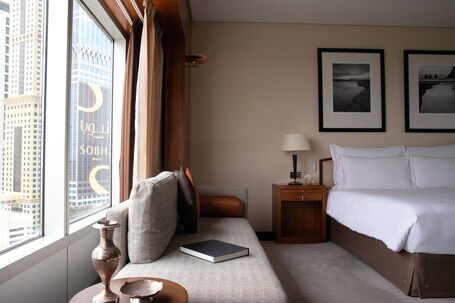 Jumeirah Emirates Towers Dubai - Image 167