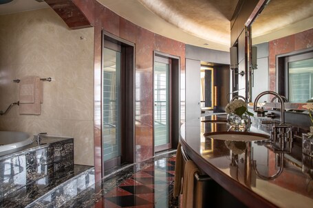 Jumeirah Emirates Towers Dubai - Image 60