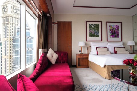 Jumeirah Emirates Towers Dubai - Image 160