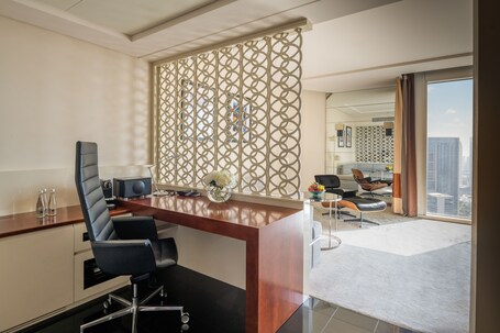 Jumeirah Emirates Towers Dubai - Image 63