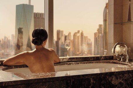 Jumeirah Emirates Towers Dubai - Image 28
