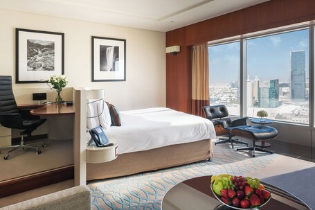 Jumeirah Emirates Towers Dubai - Image 118