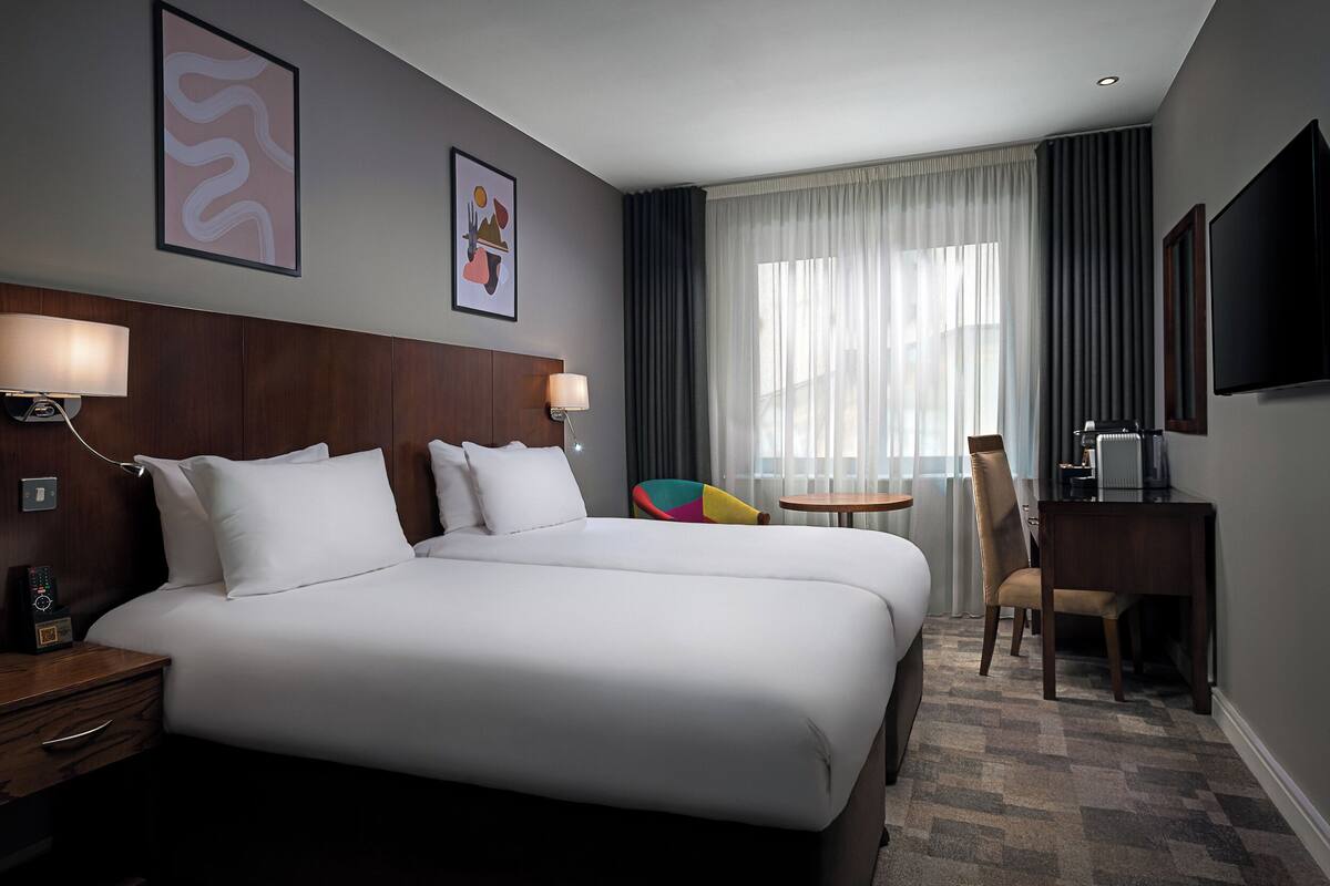 Kamar Twin | Brankas, meja kerja, setrika/meja setrika, dan Wi-Fi gratis