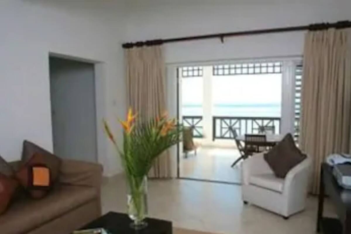 Suíte, 2 quartos, de frente para o oceano | Roupas de cama premium, cofres nos quartos