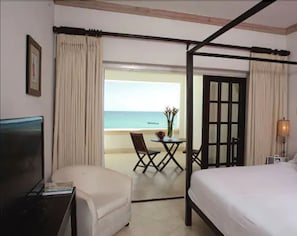 Premium bedding, in-room safe, iron/ironing board, free cots/infant beds