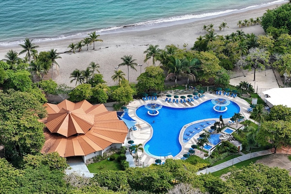 On the beach, white sand, free beach shuttle, beach towels
