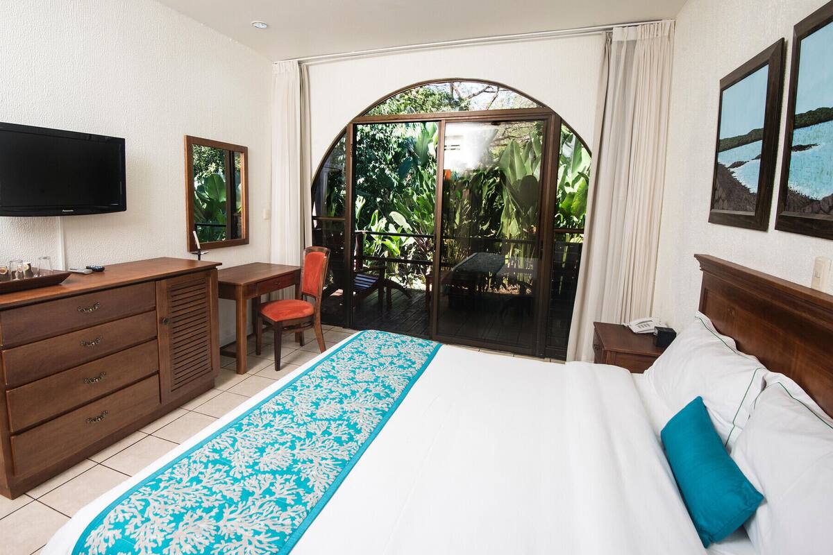 Coffres-forts dans les chambres, Wi-Fi gratuit, draps fournis