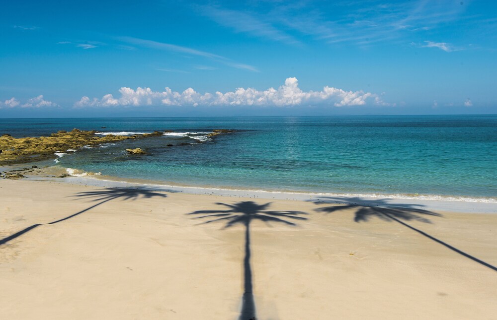 Club de Playa Punta Leona by null