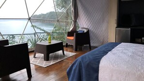 Glamping | خزنة داخل الغرفة وواي فاي مجانًا وملاءات أسرّة