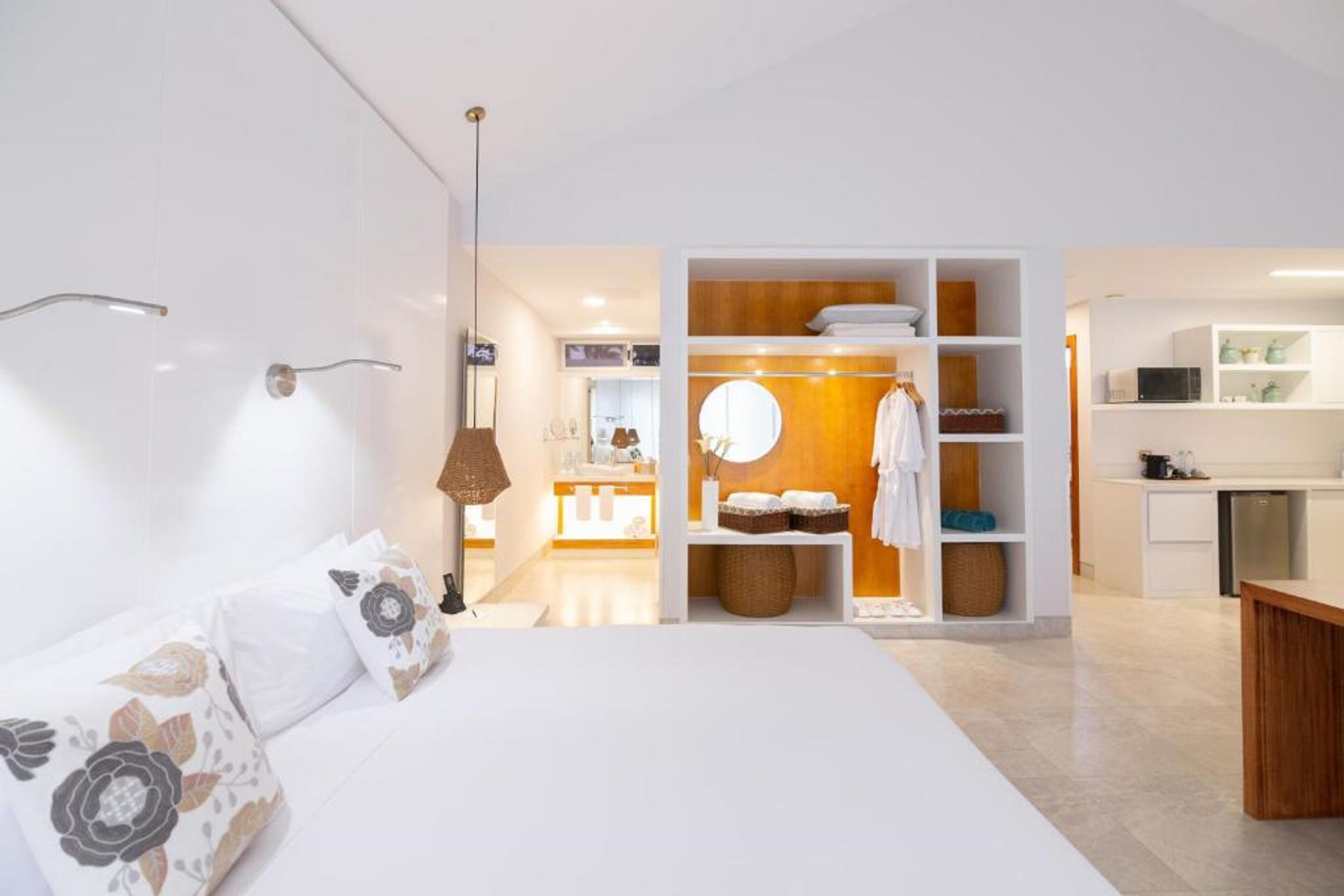 1 bedroom, premium bedding, minibar, in-room safe