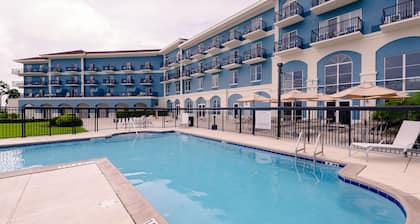 SEVEN Sebring Raceway Hotel