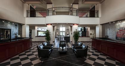 SEVEN Sebring Raceway Hotel