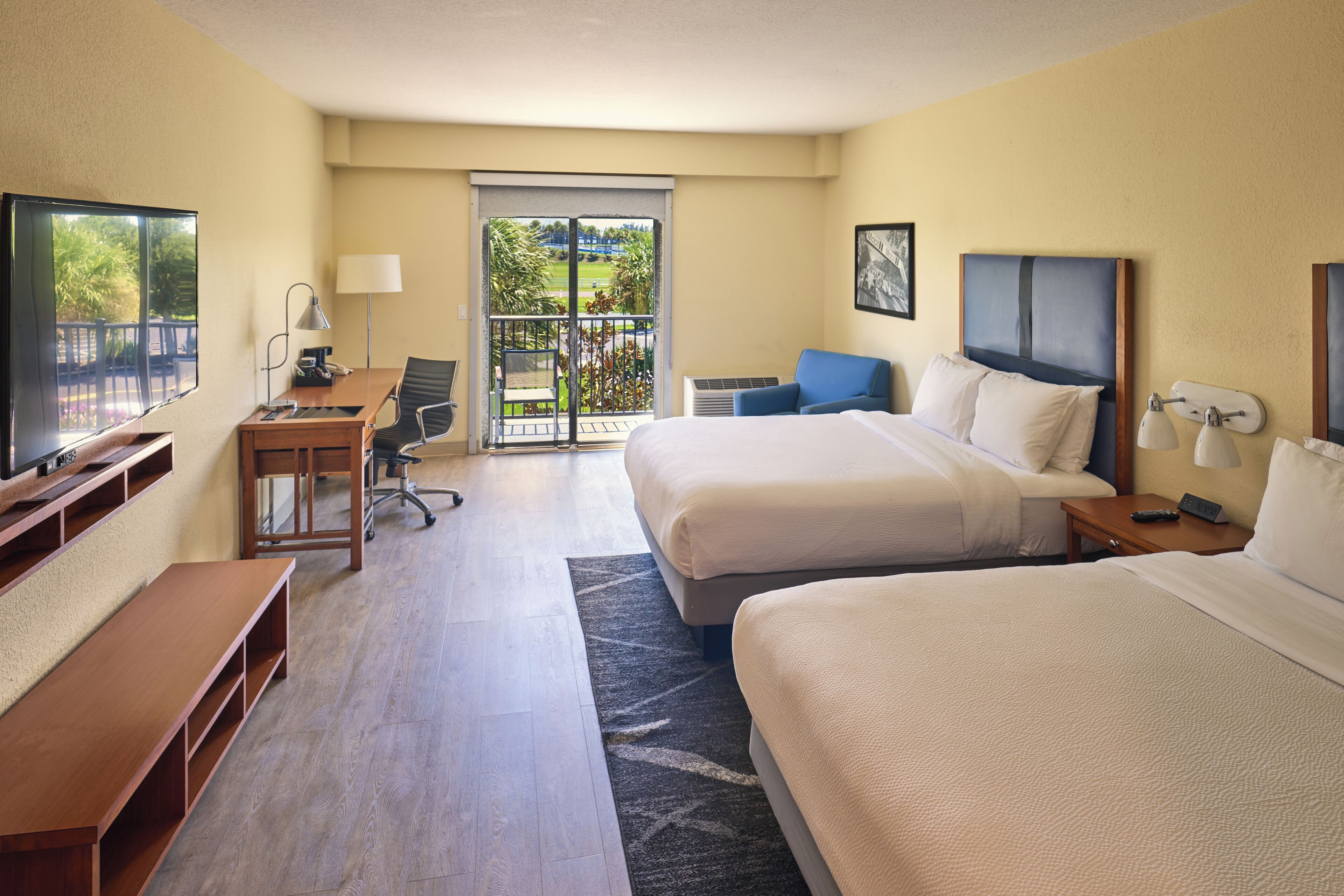 Classic Double Room, Balcony (Hairpin View) | Hypo-allergenic bedding, pillow-top beds, desk, blackout curtains