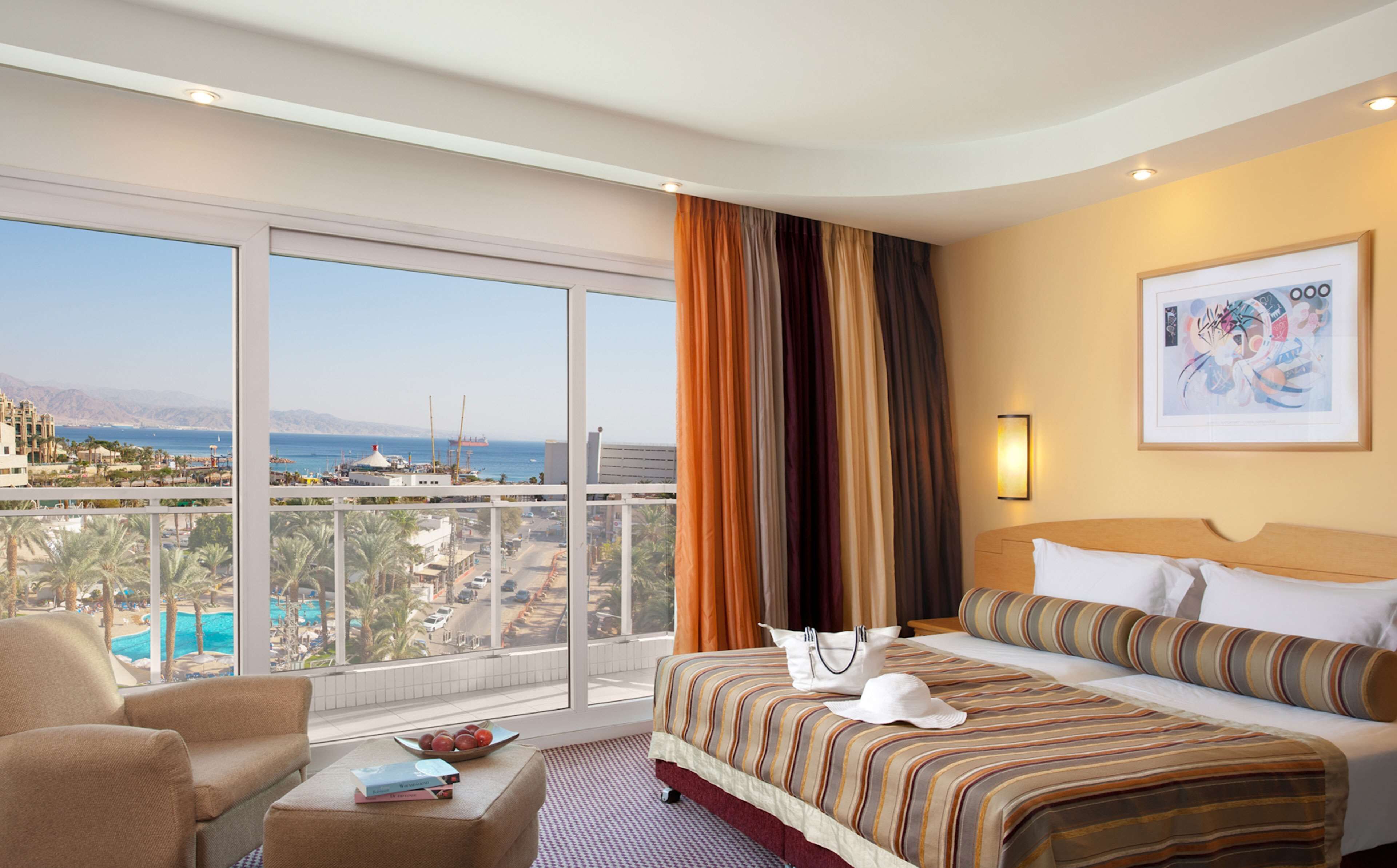 1 bedroom, minibar, in-room safe, desk