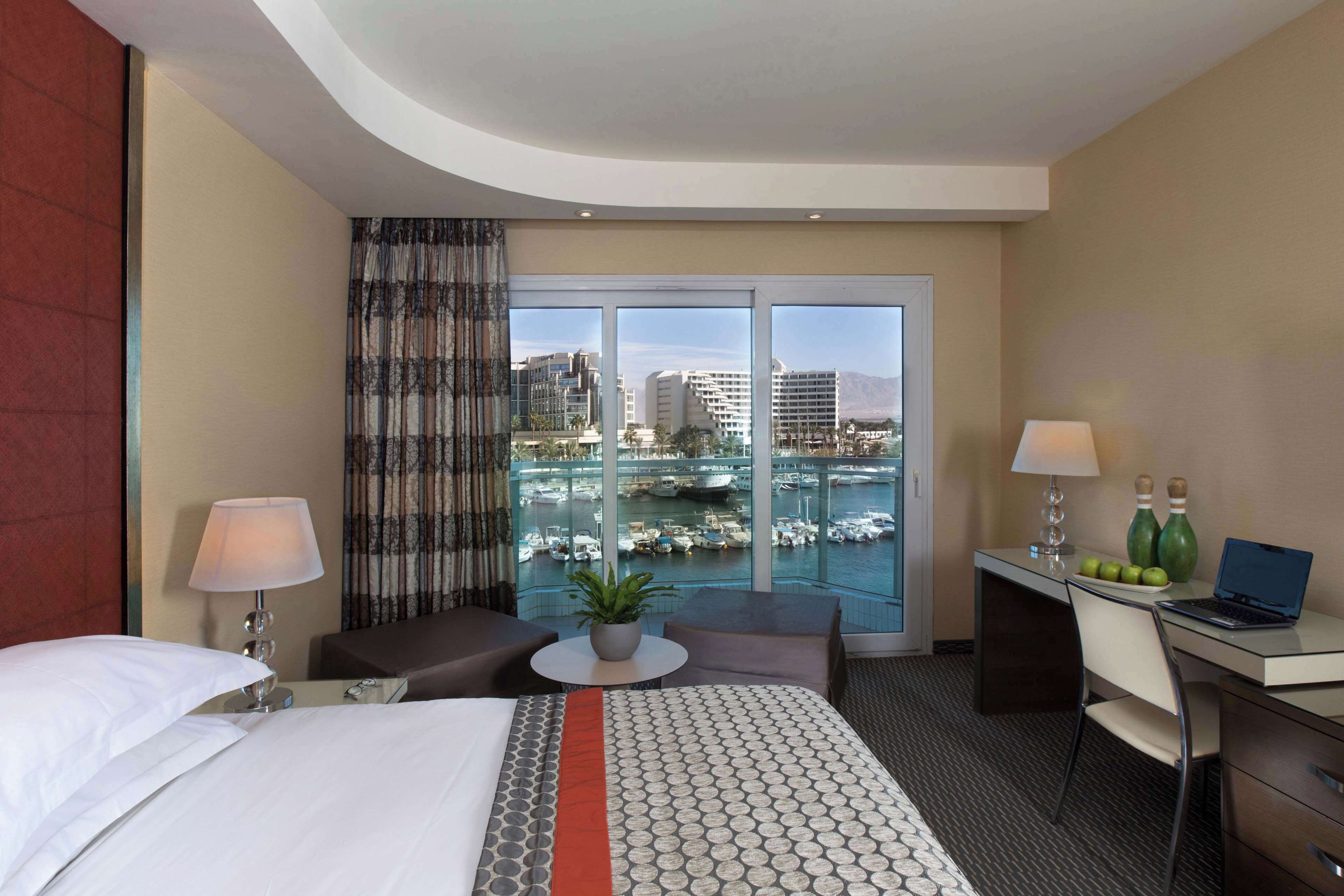 1 bedroom, minibar, in-room safe, desk