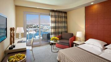 Minibar, in-room safe, desk, soundproofing