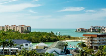 Olde Marco Island Inn and Suites