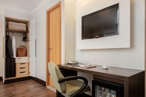 Minibar, in-room safe, desk, laptop workspace