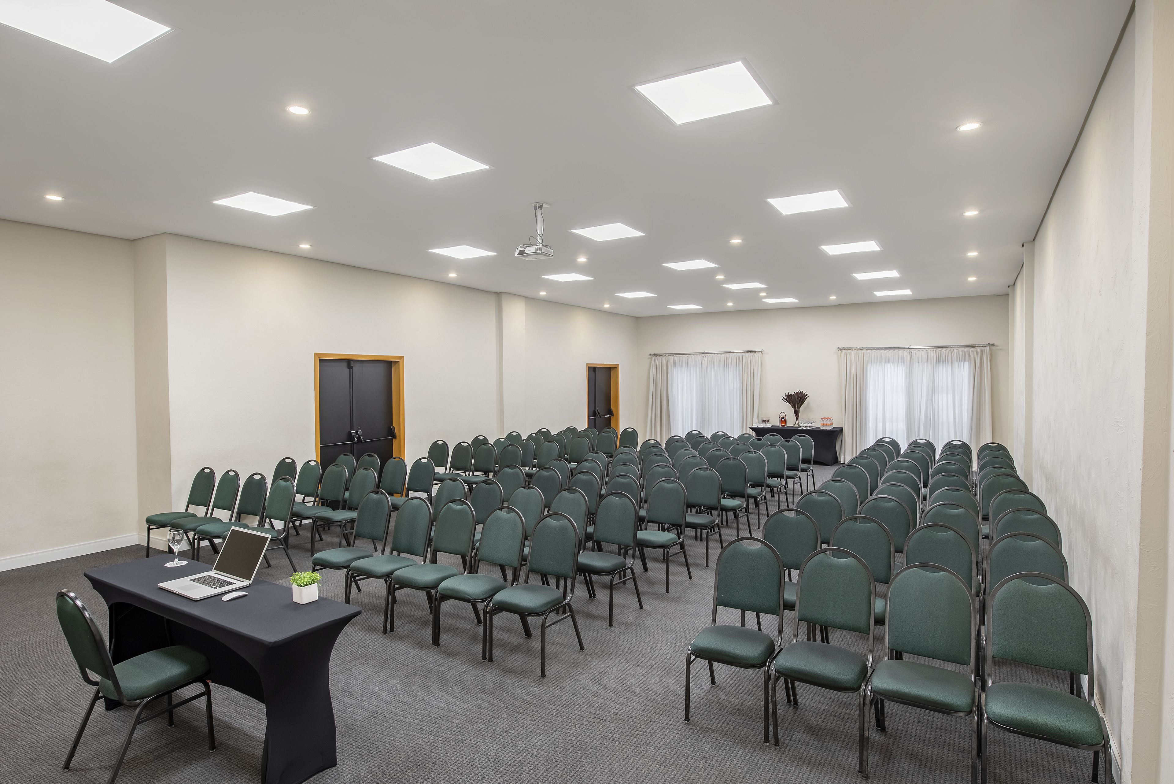 Foto - Intercity São Paulo Nações Unidas