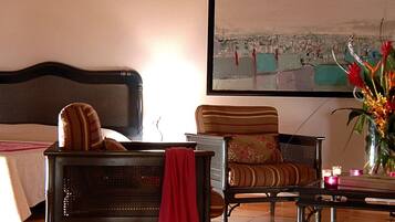 Standardrum | Minibar, vÀrdeförvaringsskÄp pÄ rummet och strykjÀrn/strykbrÀda