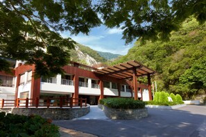 Property grounds - Silks Place Taroko (Xiulin)