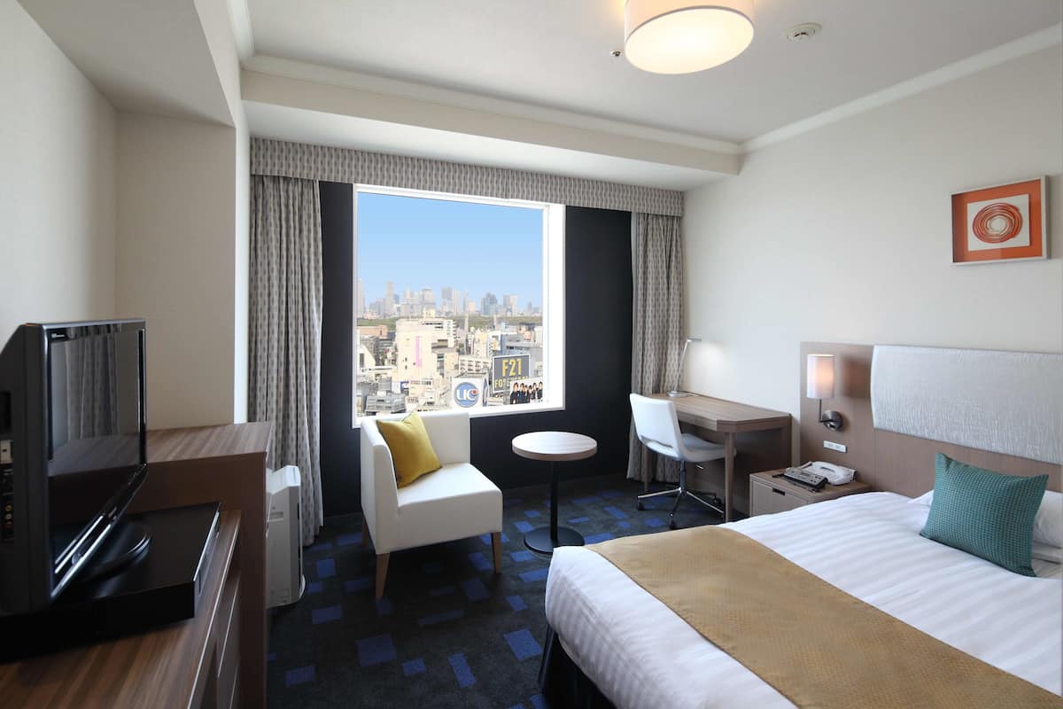 Semi Double Room Non-Smoking, 13 - 19F