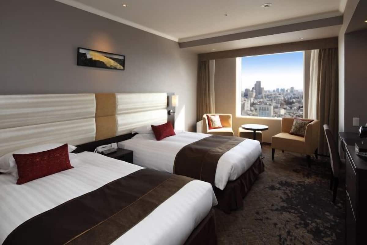 Premium bedding, in-room safe, blackout curtains, iron/ironing board