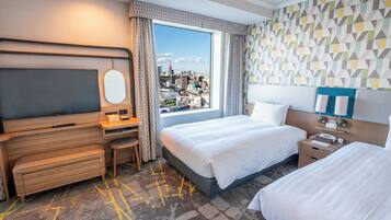Deluxe Twin, Non-Smoking, 13 - 19F | Premium bedding, in-room safe, blackout curtains, iron/ironing board