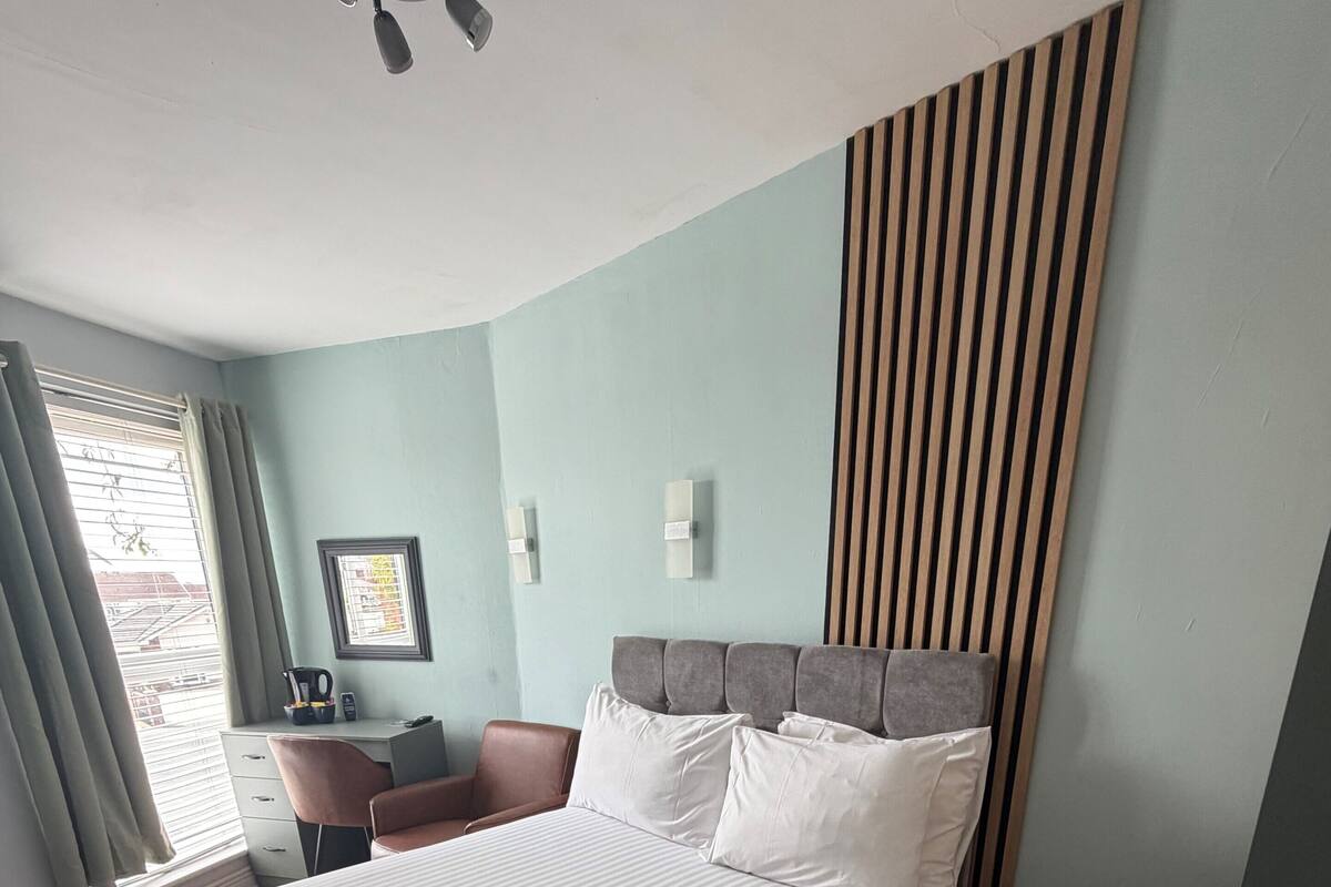 Standard Double Room | Desk, iron/ironing board (on request), WiFi (free), bed sheets