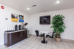 Coffee service - Motel 6 Troy, IL (Troy)