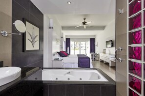 Jetted bathtub - Hotel Riu Palace Mexico - All Inclusive (Playa del Carmen)