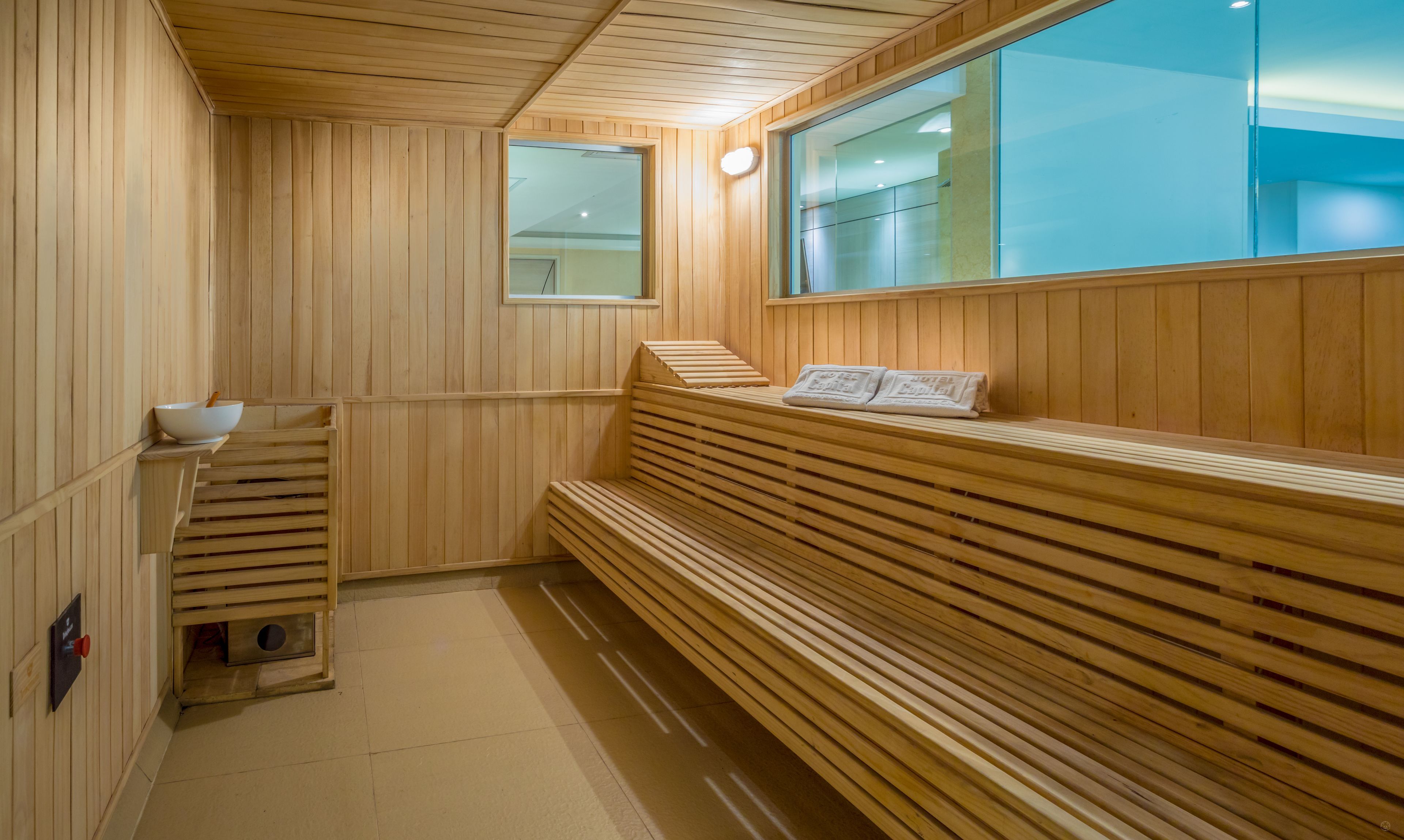 couples treatment room(s), sauna, steam room