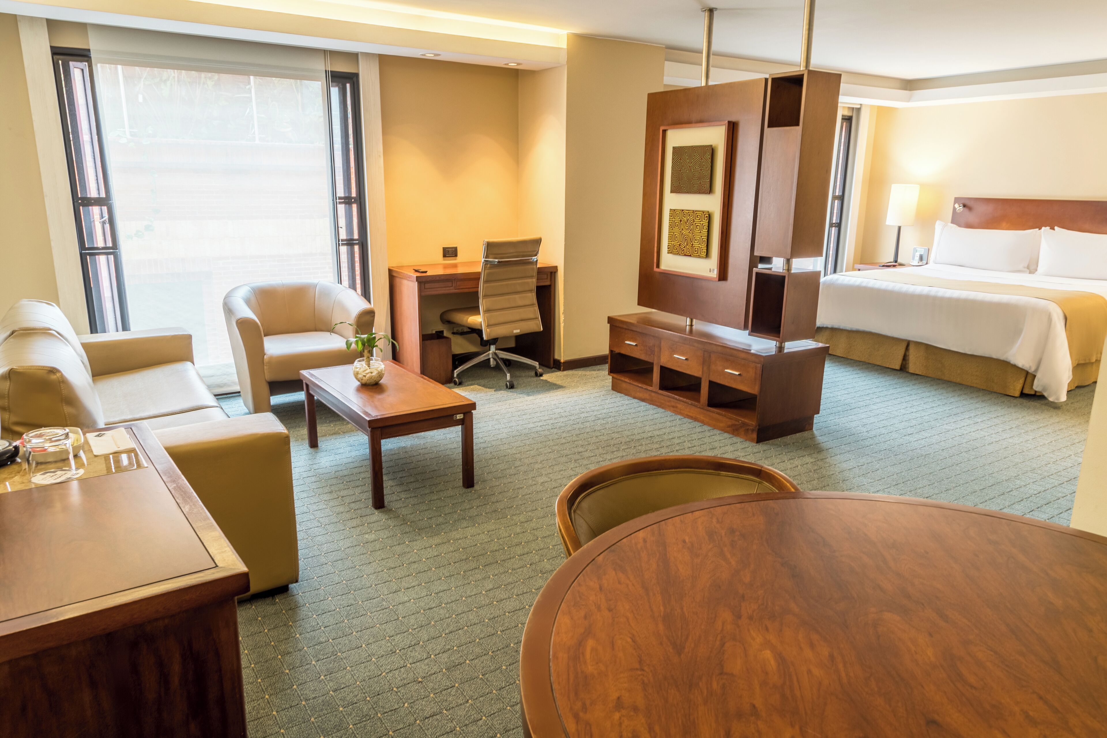 Suíte júnior | Roupas de cama premium, edredons de pluma