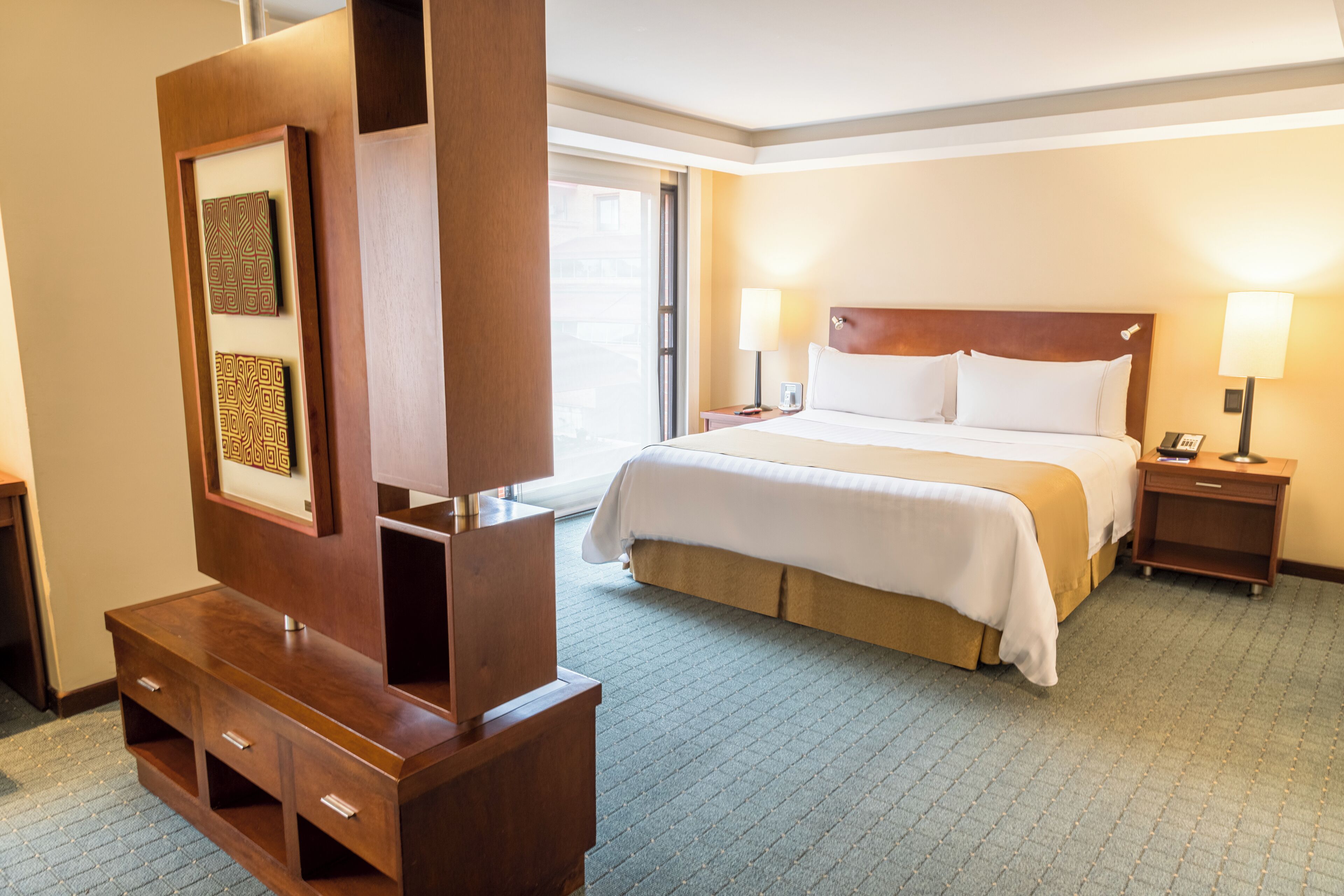 Junior Suite | Premium bedding, down comforters, memory foam beds, minibar