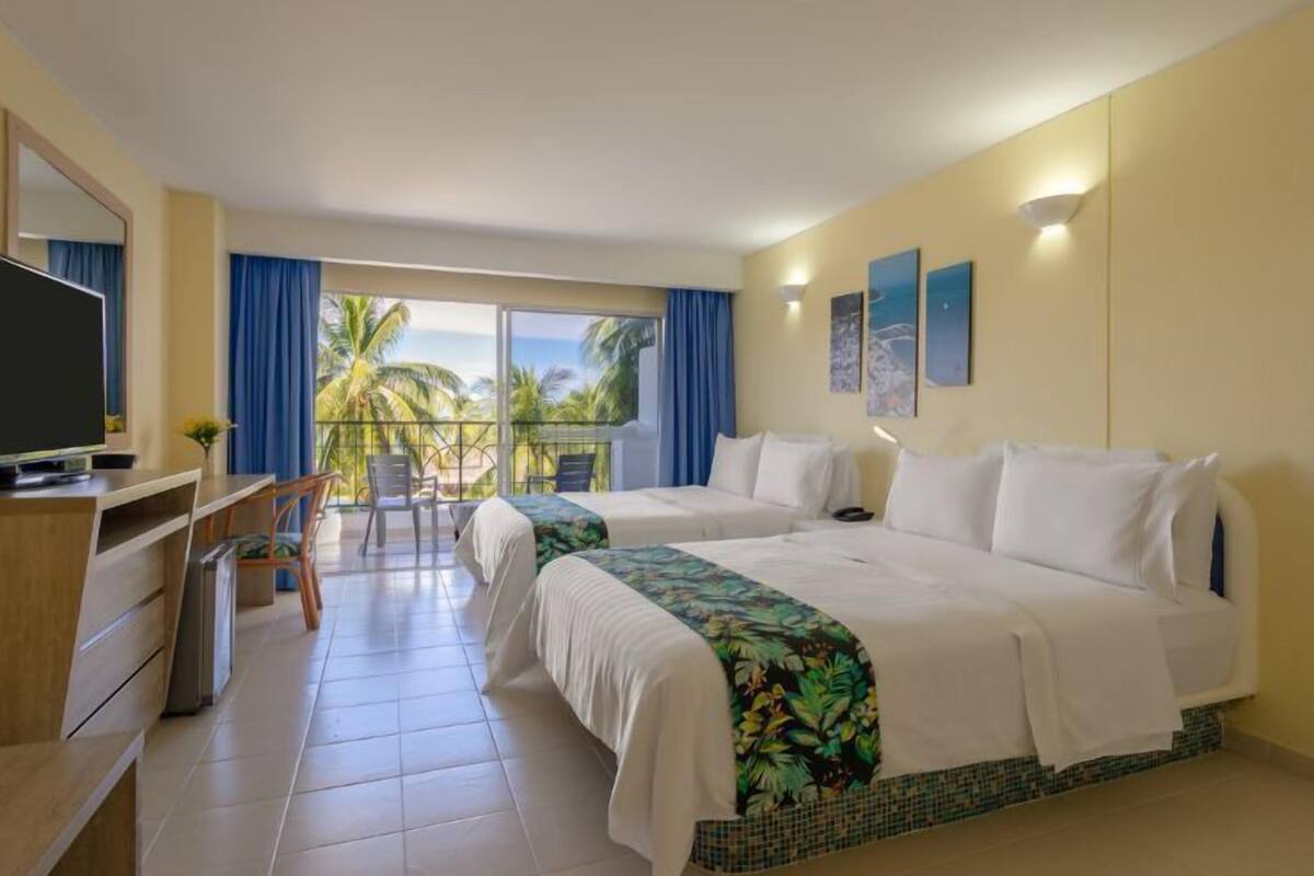 standard room | 1 bedroom, premium bedding, minibar, in-room safe