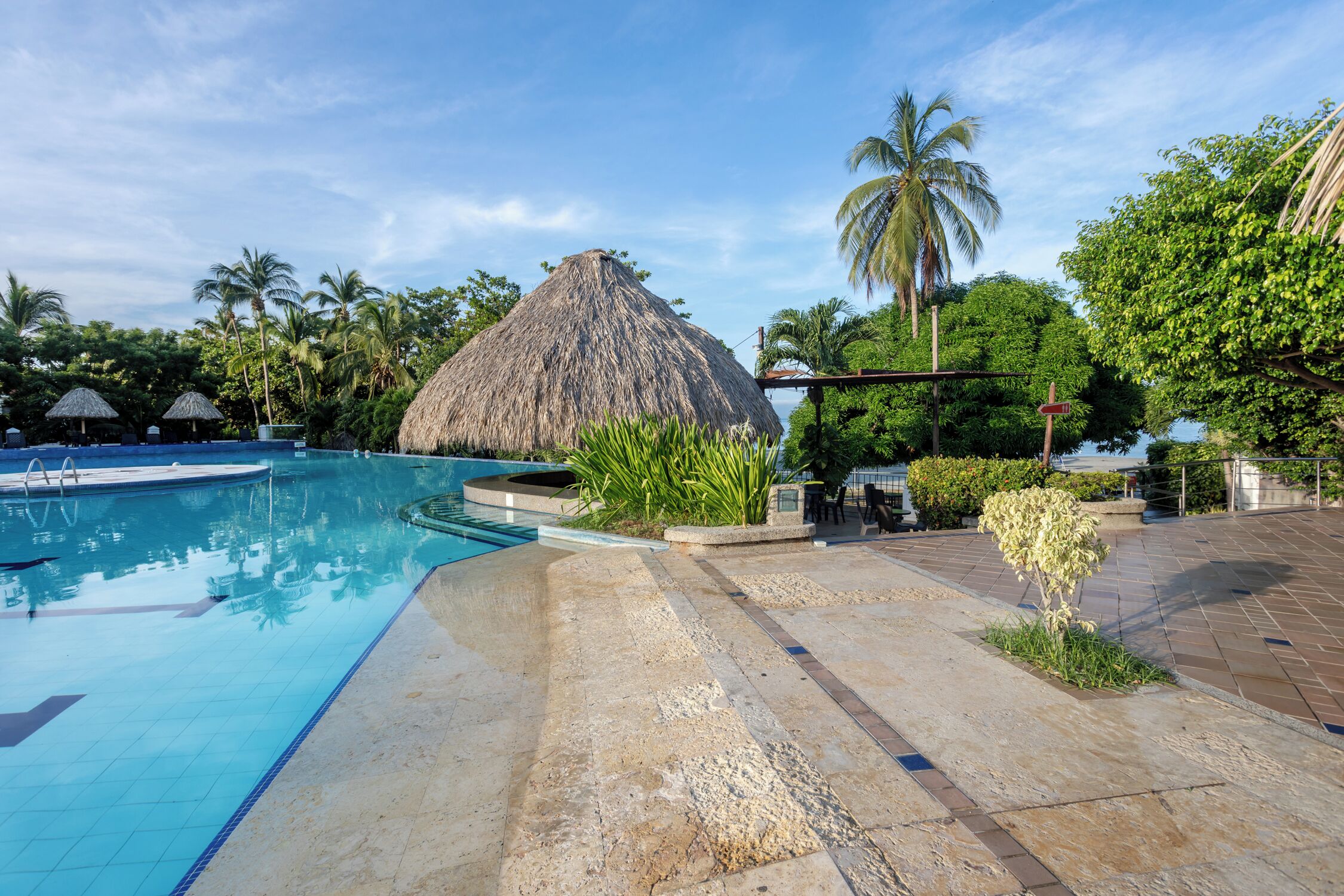 Poolbar