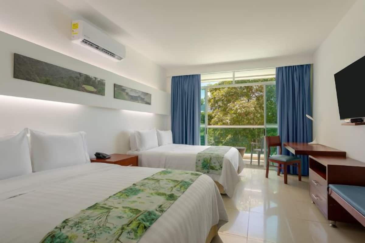 superior room | 1 bedroom, premium bedding, minibar, in-room safe