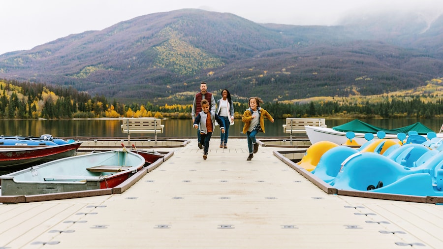 Pyramid Lake Lodge