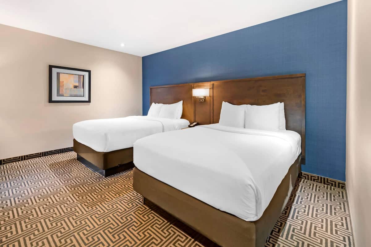 Standard Room, 2 Double Beds, Non Smoking | In-room safe, desk, laptop workspace, blackout drapes