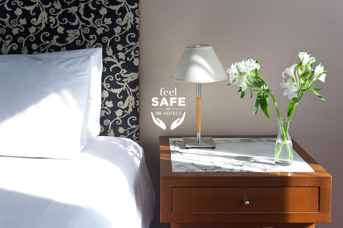 Sängtillbehör av högsta kvalitet, duntäcken och minibar