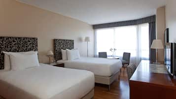 Hochwertige Bettwaren, Daunenbettdecken, Minibar, Zimmersafe