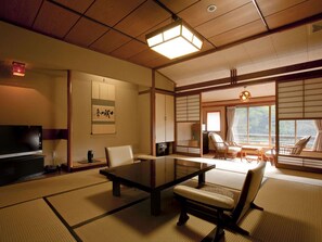 Living area - Inn Seiryuso (Shimoda)