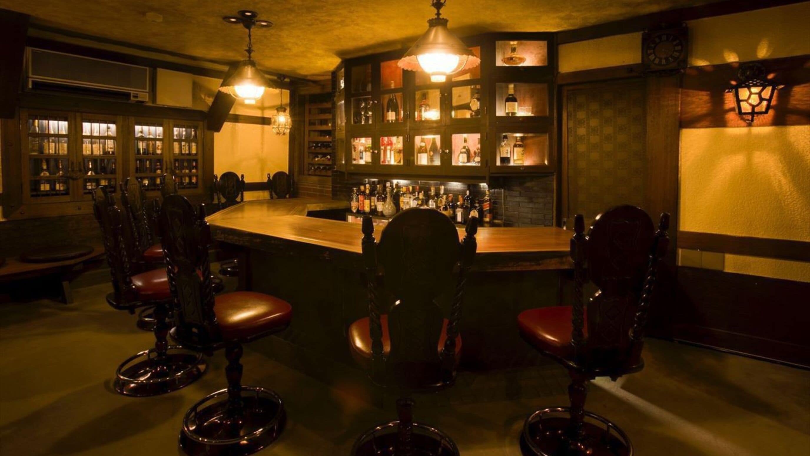 Bar (en la propiedad)