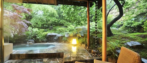 Kadan Suite with Open-Air Bath Fuji/Ume Non Smoking | Deep-soaking bathtub