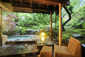 Traditionele suite (Open-air Bath, FUJI or UME) | Extradiep bad