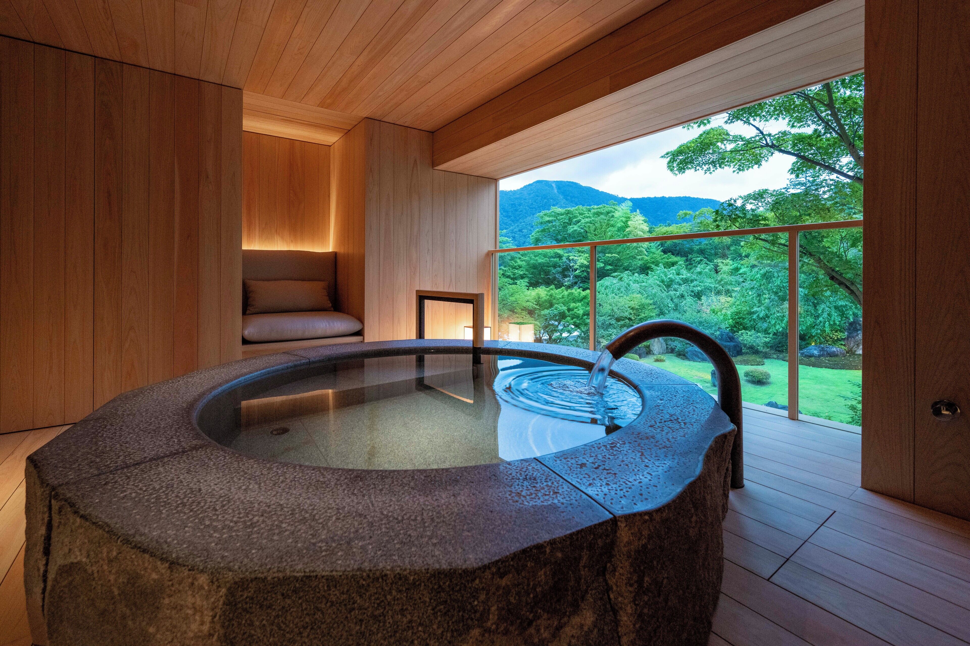 强罗花坛点评、优惠和照片2026 - Expedia